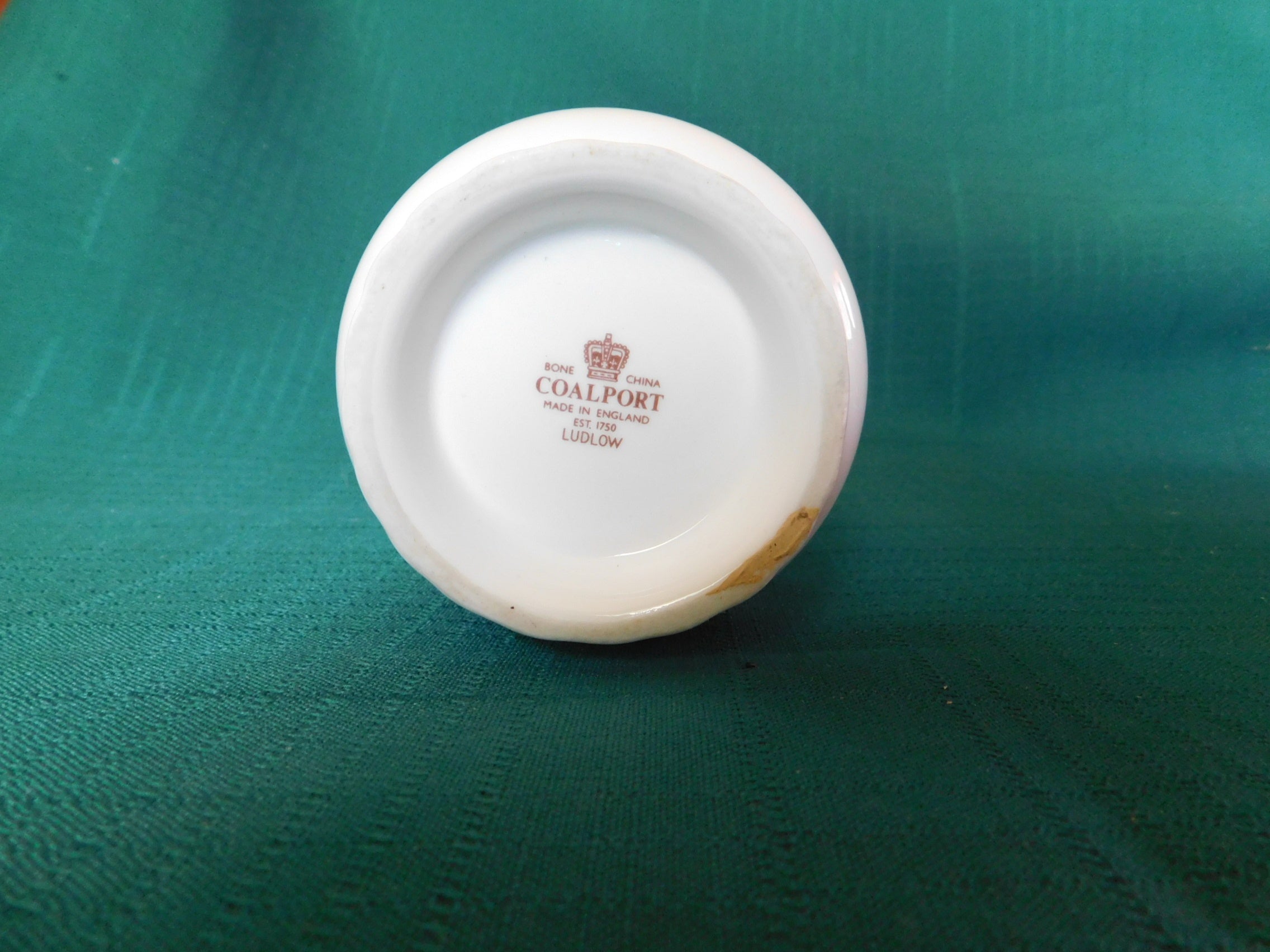 Coalport Ludlow 4 inch bud vase no gold trim near mint condition