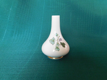 Spode 19 blue floral mini bud vase mint condition