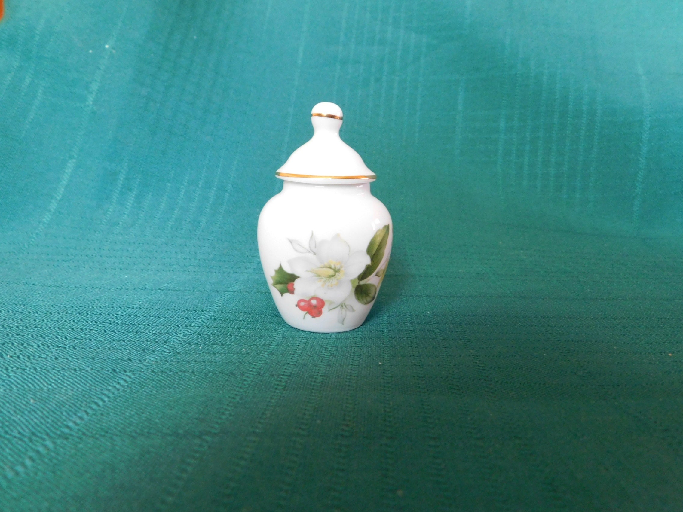 Hammersley bone china mini ginger jar mint condition rare find