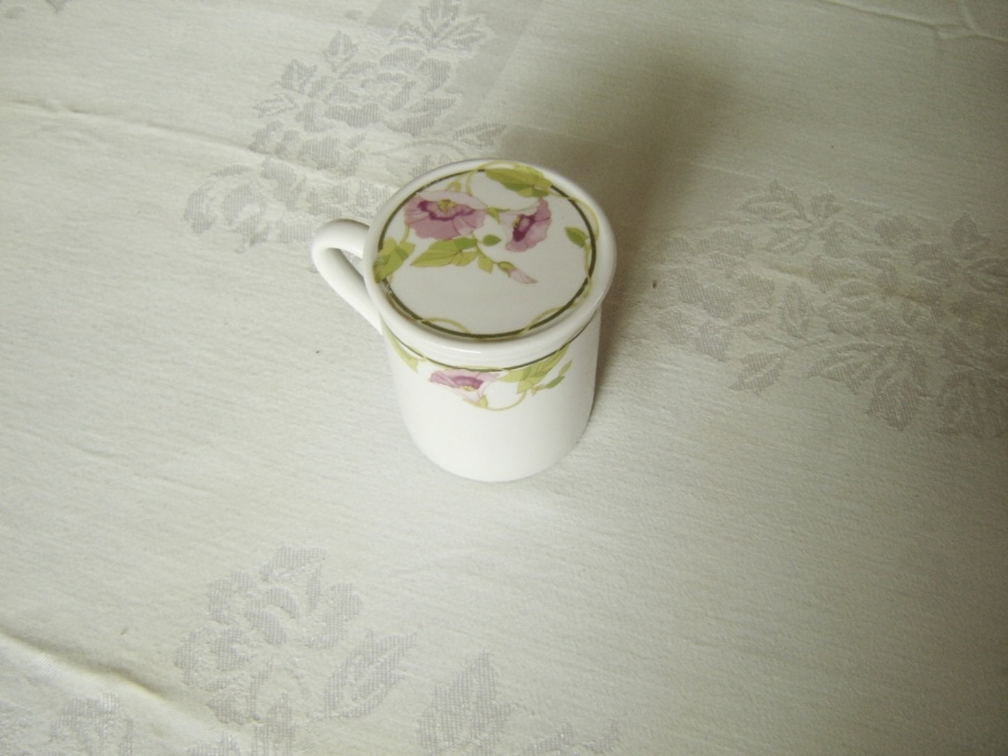 Portsmouth by Toscany lidded mug near mint condition