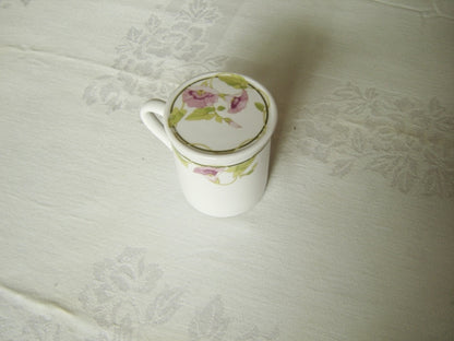 Portsmouth by Toscany lidded mug near mint condition