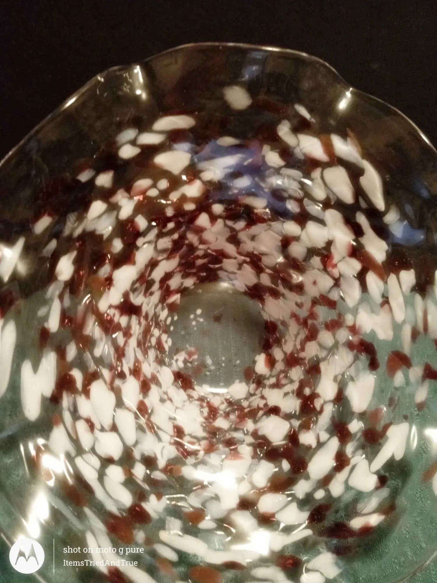 Hand‑Blown Speckled Art Glass Bowl with Ruffled Edge