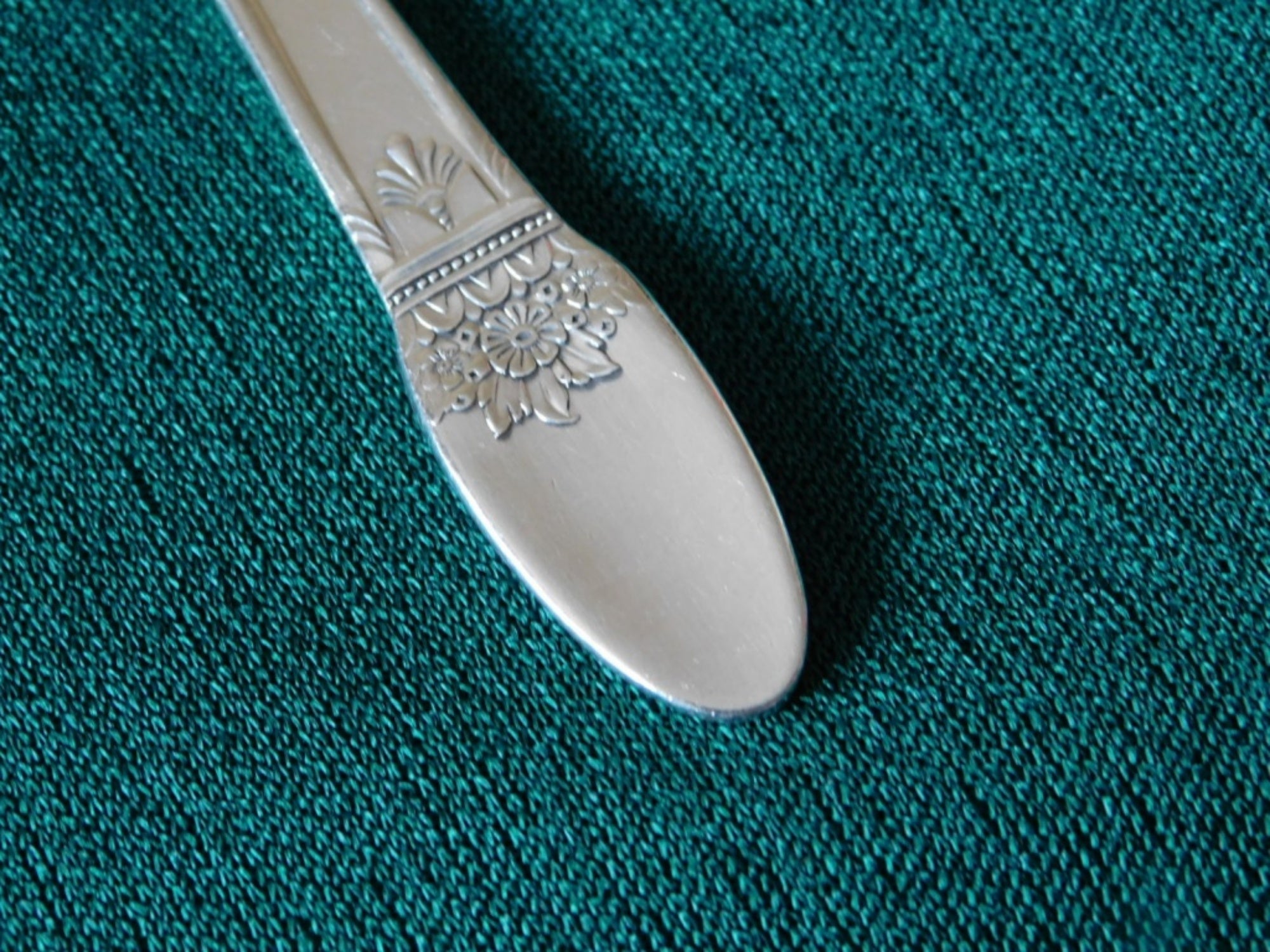 1847 Rogers Bros. First Love (1937) flatware VGU