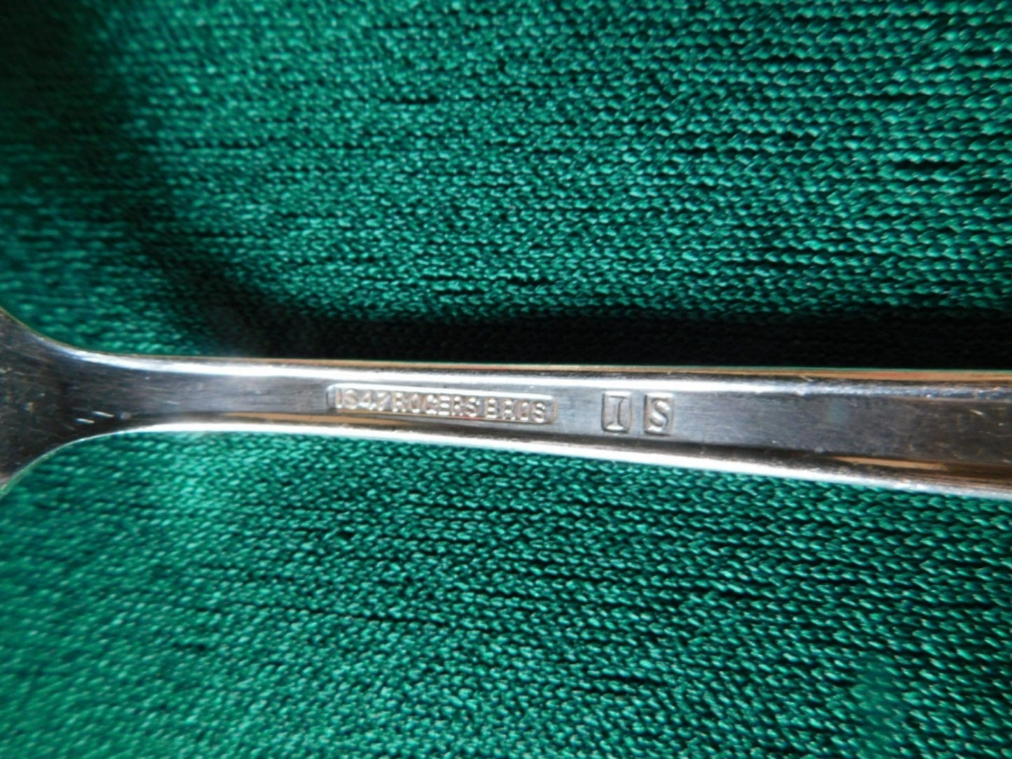 1847 Rogers Bros. First Love (1937) fork (7 inch) VGU