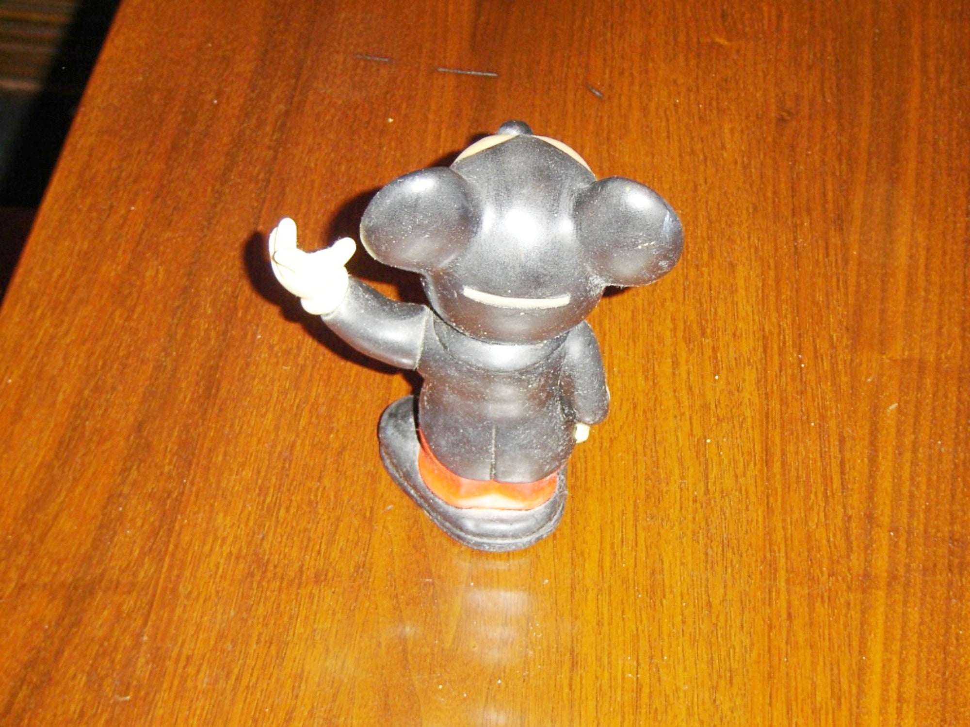 Mickey Mouse coin bank VGU