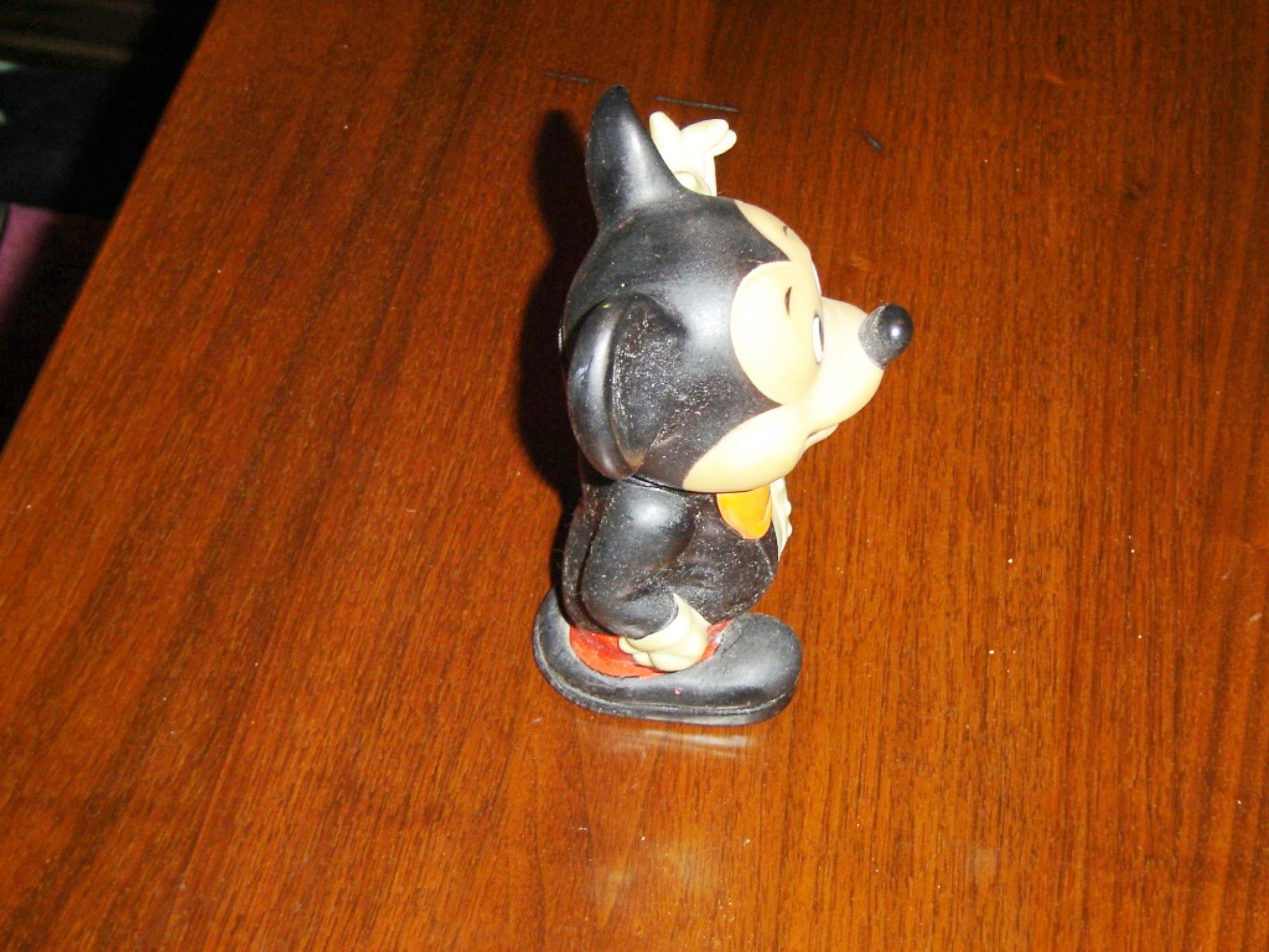 Mickey Mouse coin bank VGU