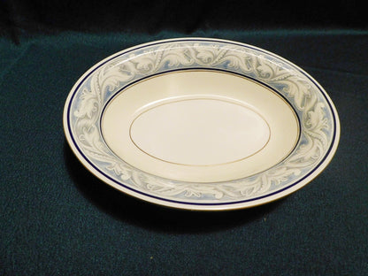 Royal Doulton The Tewkesbury H4793 (1940) dinnerware