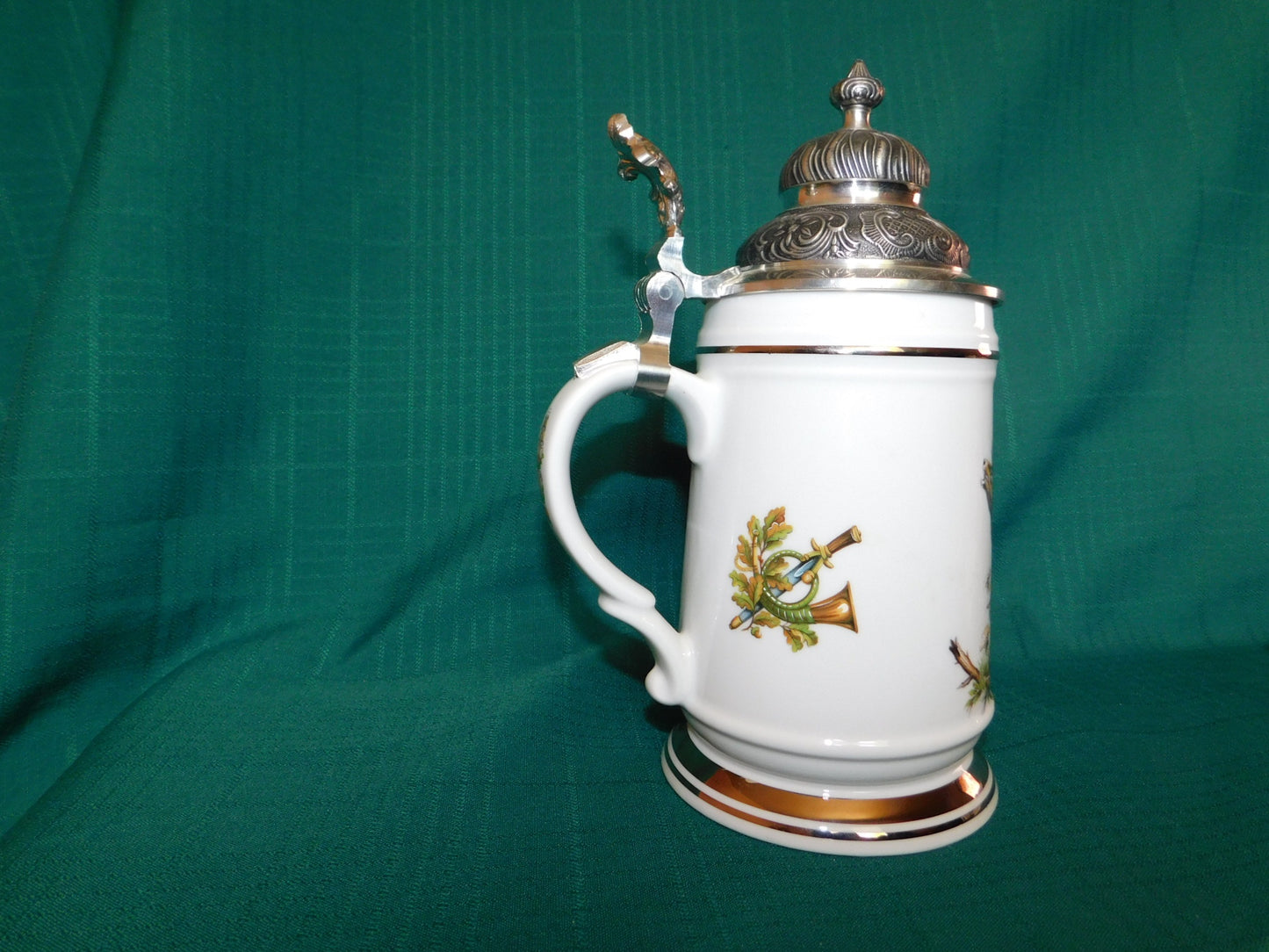 Handmade German stein with pewter lid near mint condition