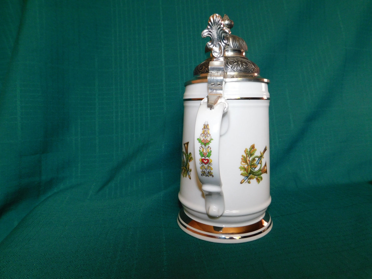 Handmade German stein with pewter lid near mint condition