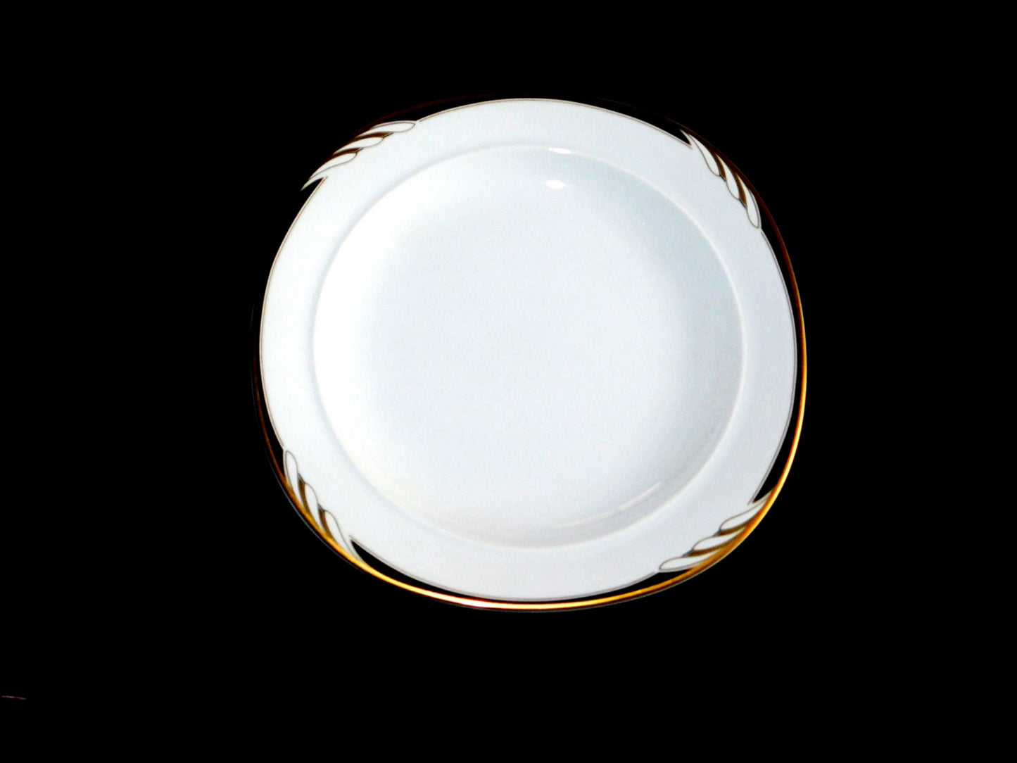 Mikasa Omega (1988) white black salad plate mint condition