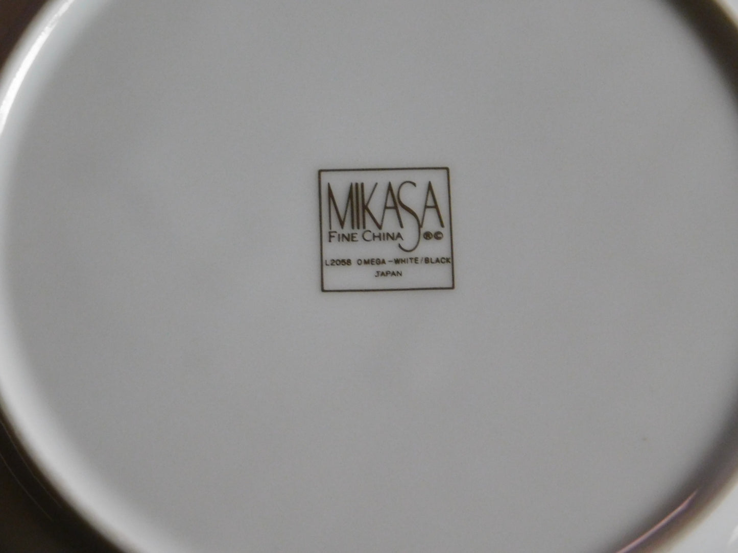 Mikasa Omega (1988) white black salad plate mint condition