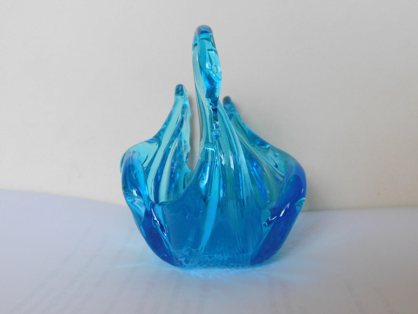 Fenton blue swan candy or trinket dish near mint condition