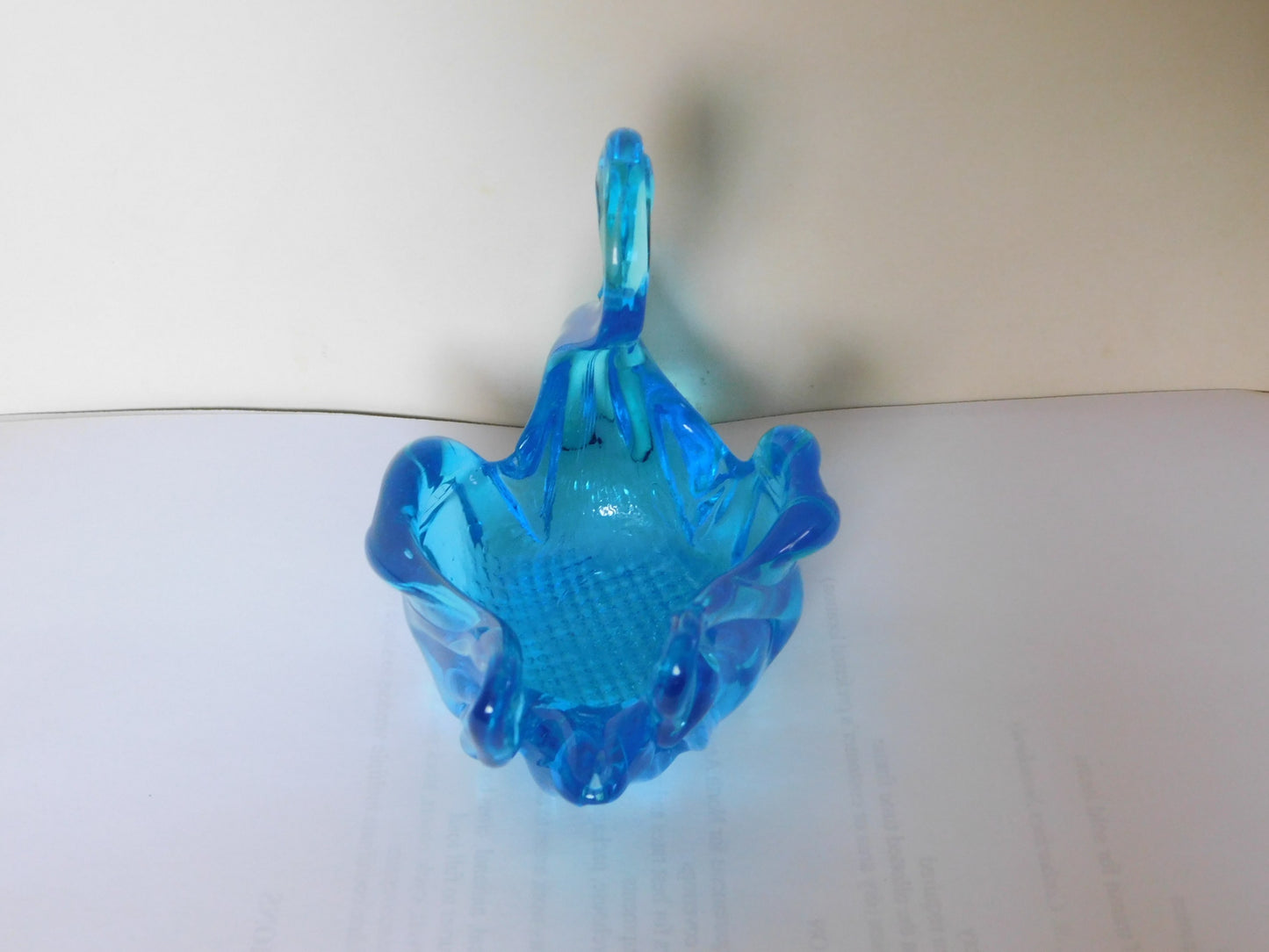 Fenton blue swan candy or trinket dish near mint condition