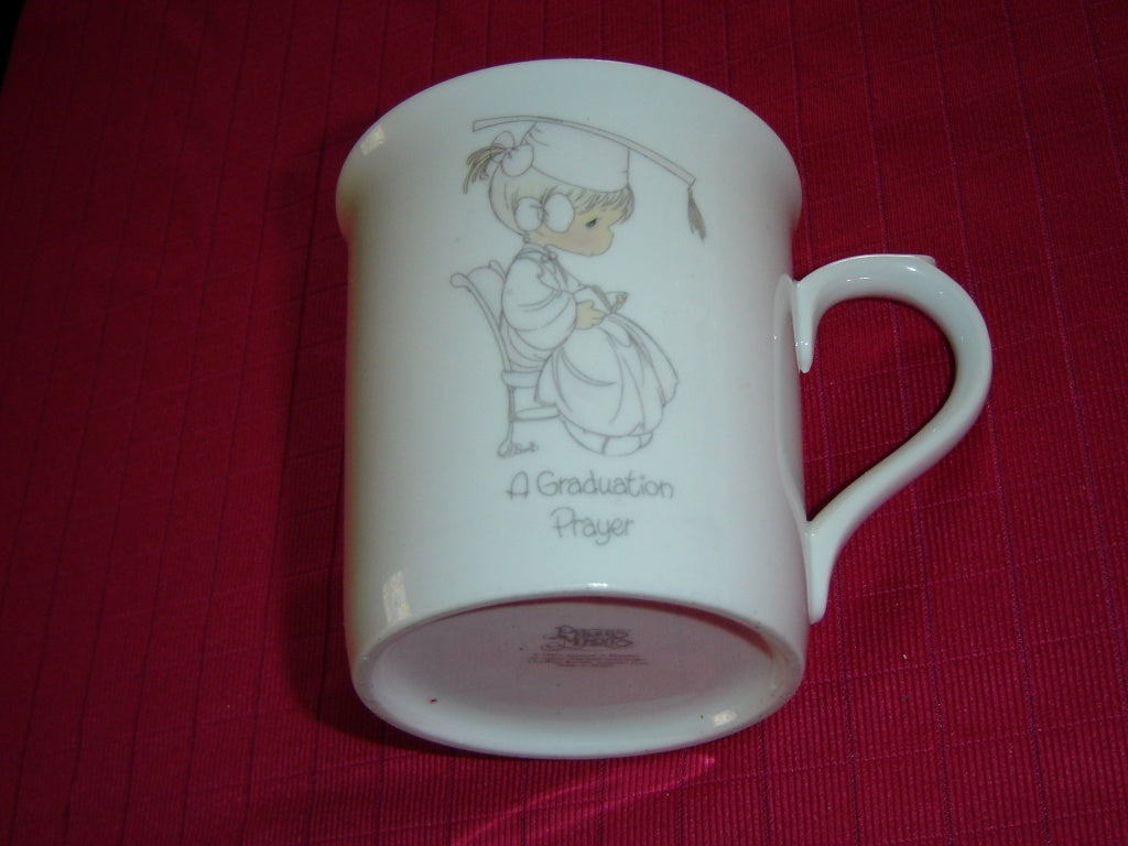 Enesco Precious Moments A Graduation Prayer mug 1985 VGU