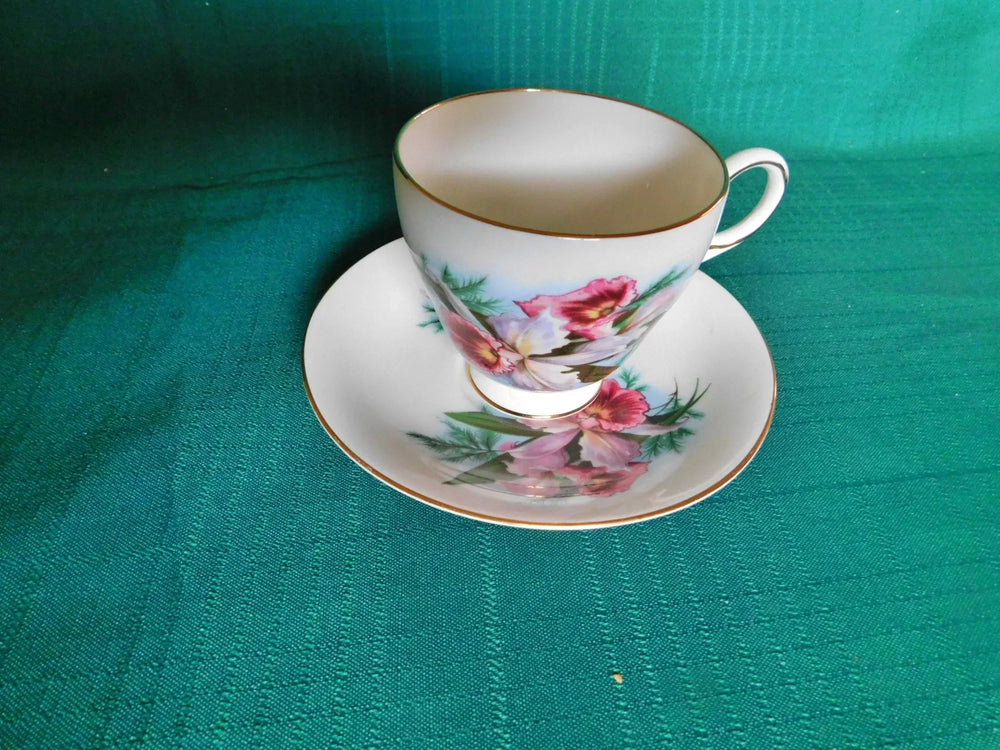 Roslyn pink purple flower cup saucer