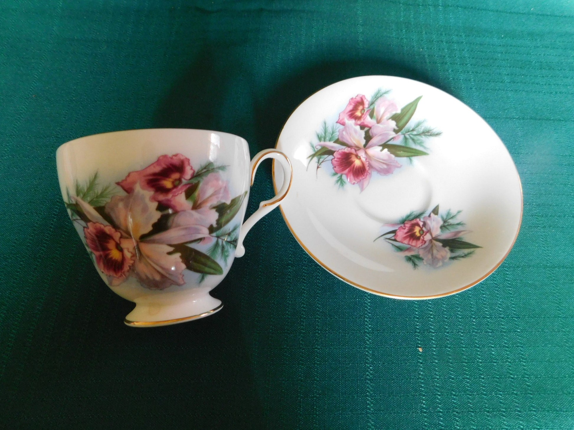 Roslyn pink purple flower cup saucer VGU - Items Tried And True