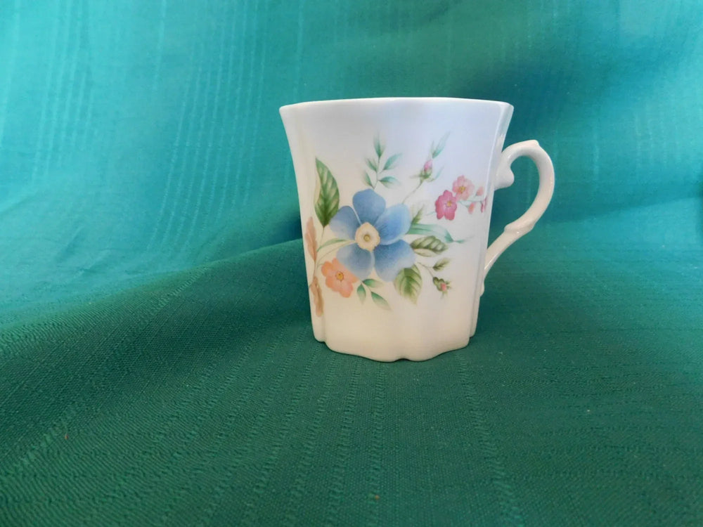 Royal Grafton pink blue flowers mug near mint condition