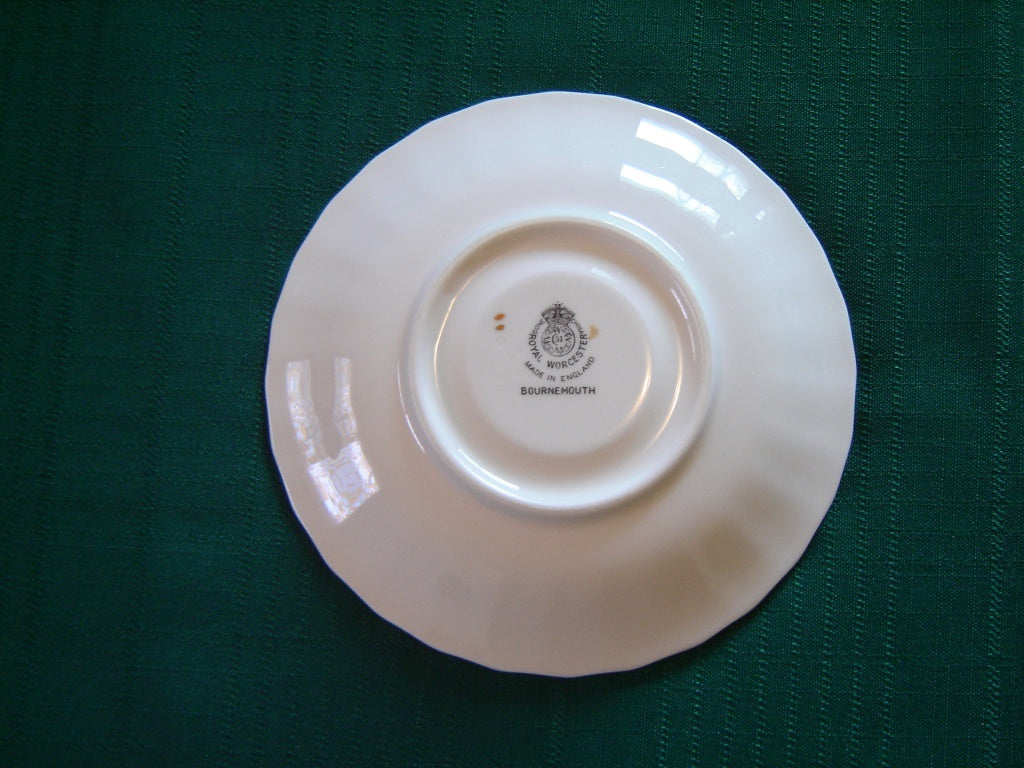 Royal Worcester Bournemouth saucer VGU - Items Tried And True