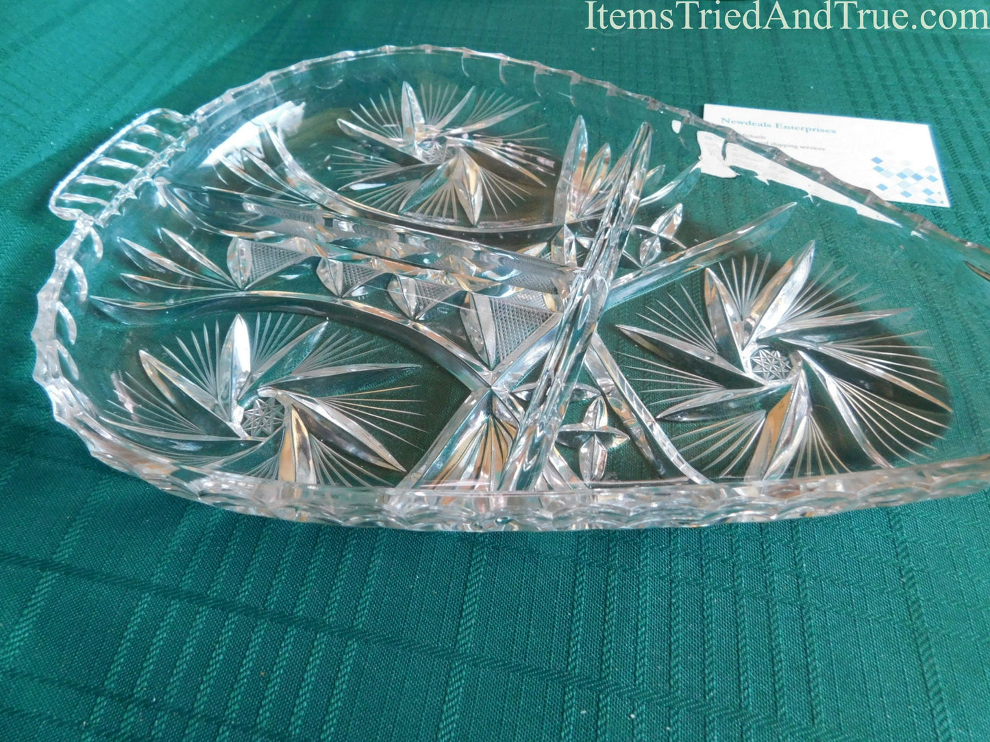 Pinwheel crystal divided heart shape handled condiment dish