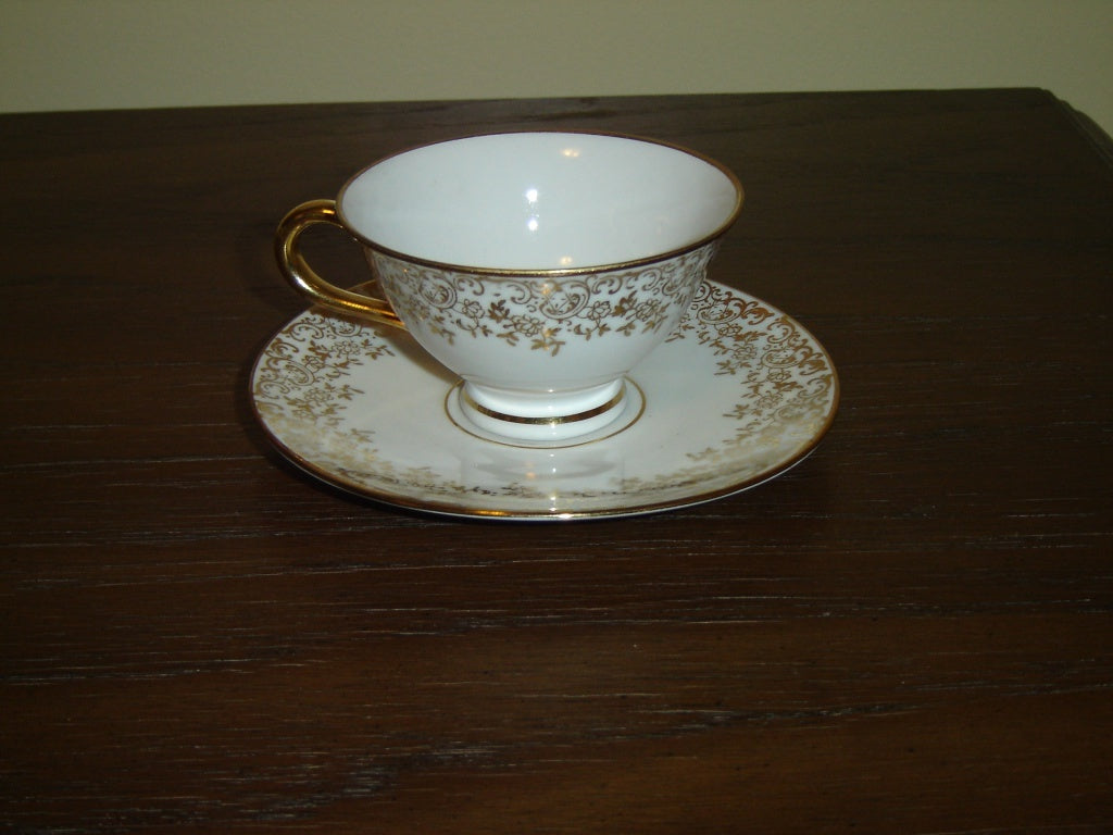 PWB Bavaria Stuttgart gold leaf handpainted demitasse cup saucer mint