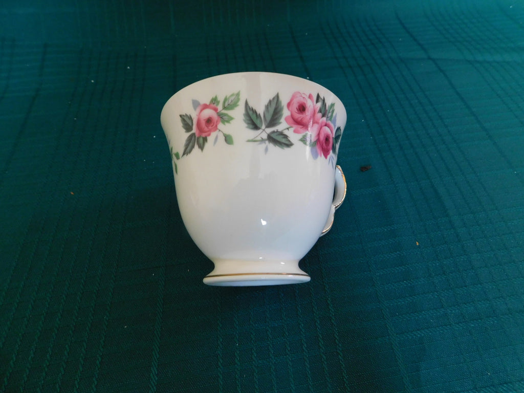 Queen Anne 8343 pink Rose teacup VGU