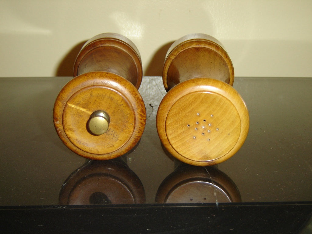 Made in Italy solid wood salt shaker pepper mill set VGU