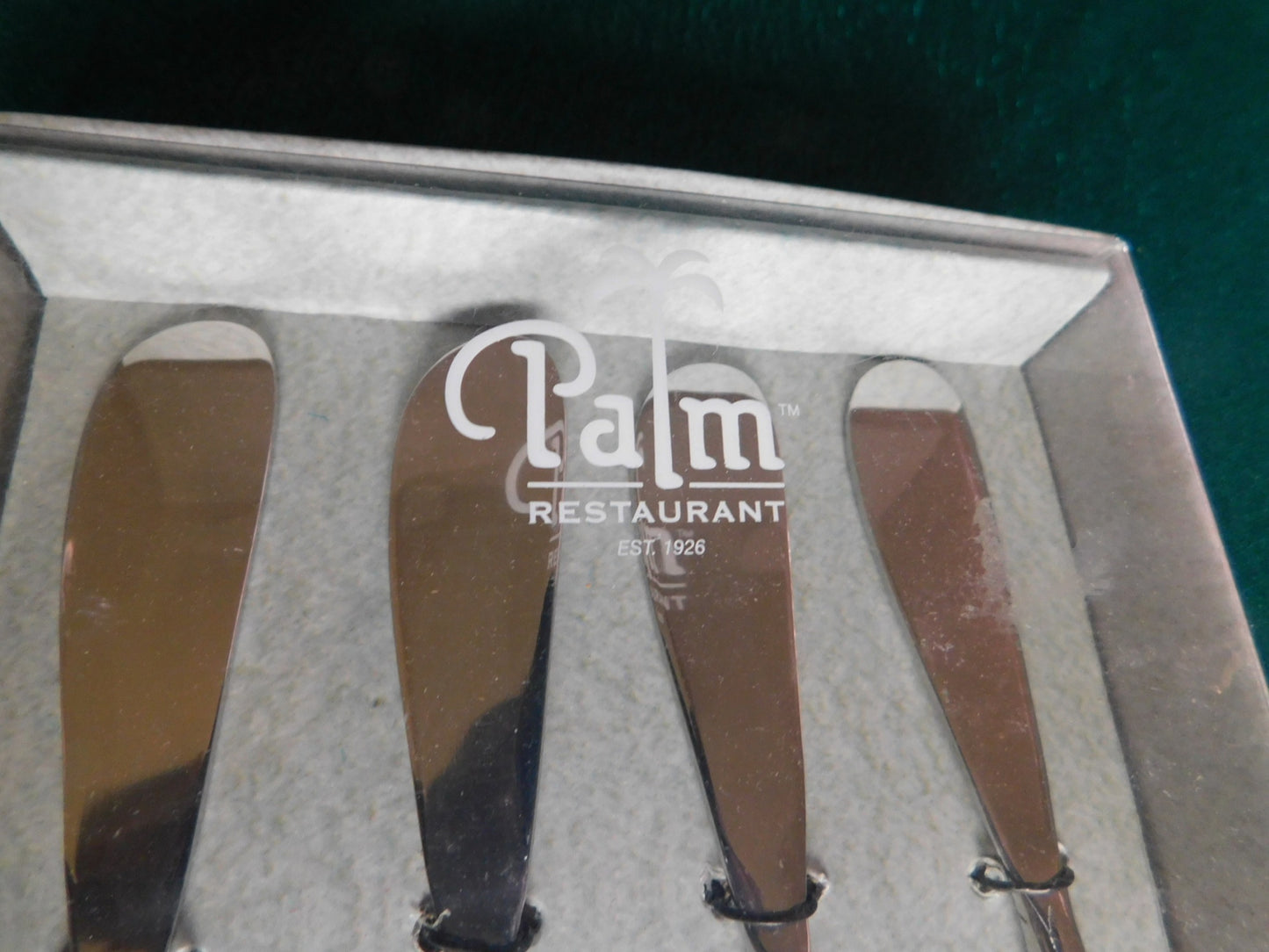 Palm Restaurant spreader set new in package