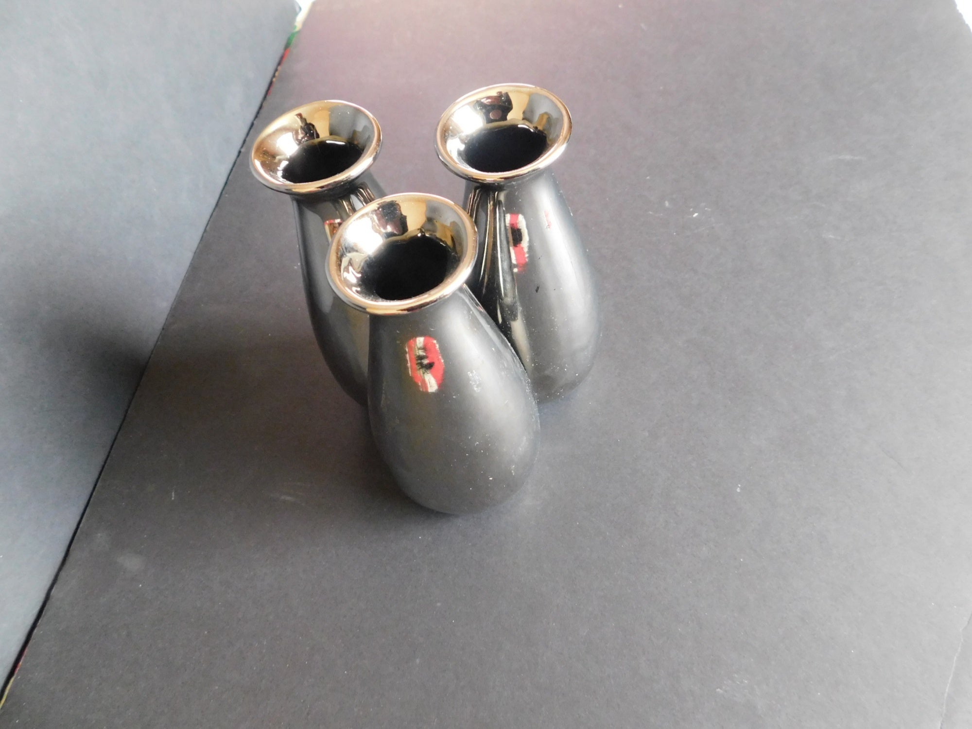 3 section chrome or stainless bud vase near mint condition