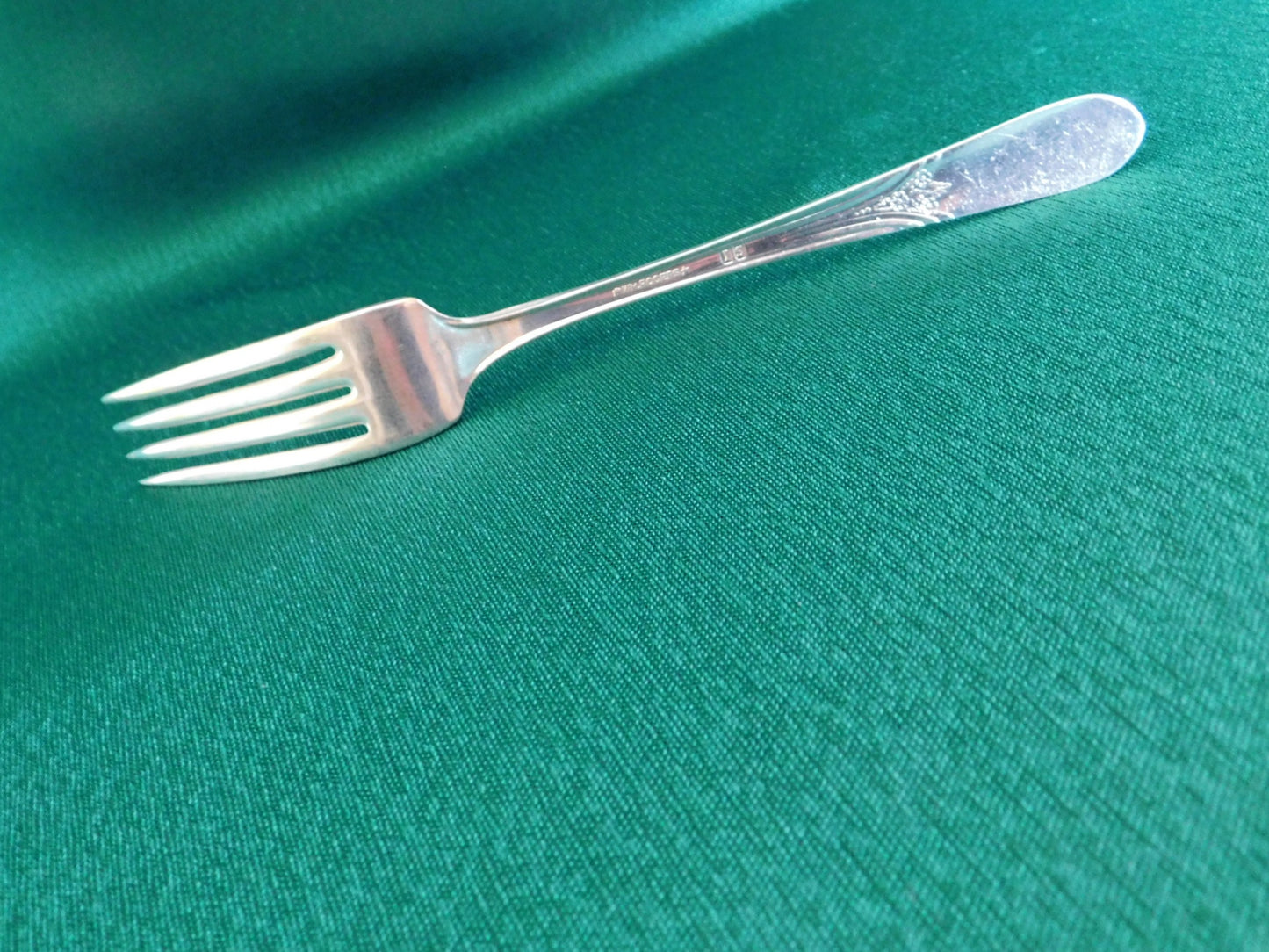 Wm. Rogers Mary Lou-Devonshire (1938) silverplate fork GUC