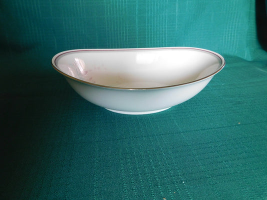Noritake Malverne 3501 (1983) oval vegetable bowl near mint condition