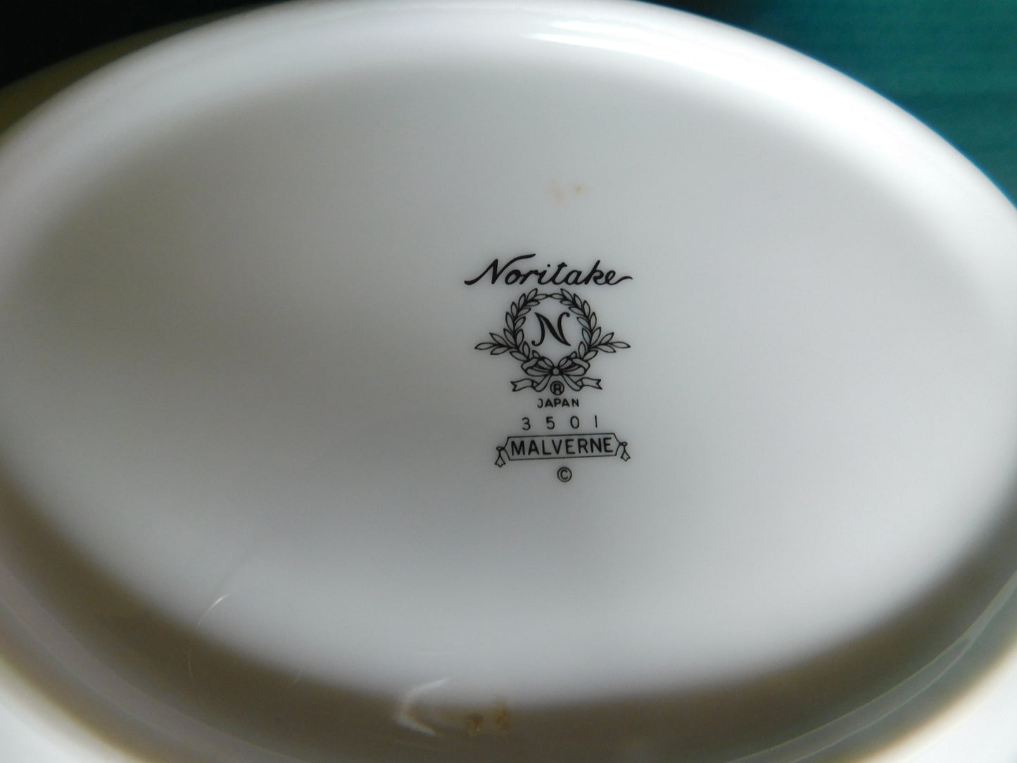 Noritake Malverne 3501 (1983) oval vegetable bowl near mint condition