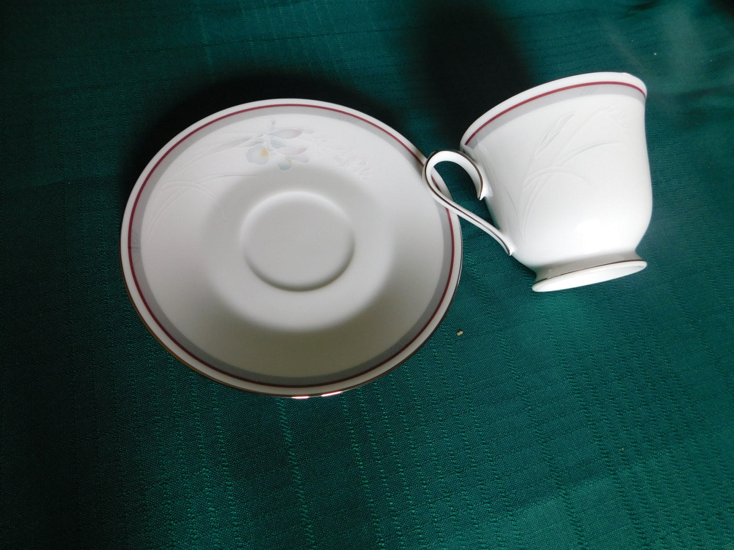Noritake Malverne 3501 (1983) cup and saucer near mint condition