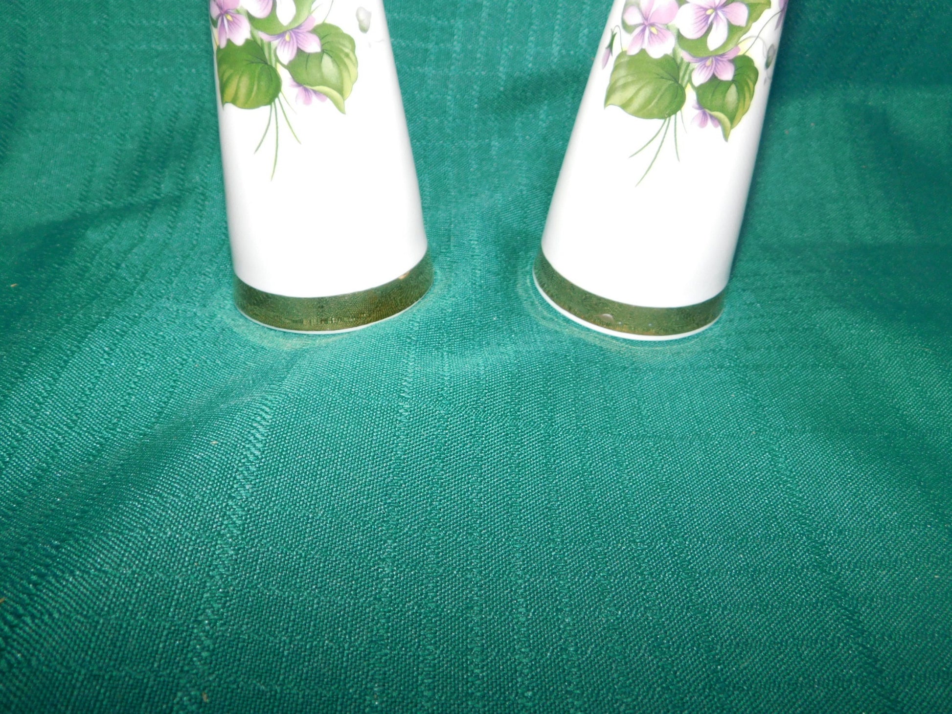 Royal Stuart purple violets salt and pepper set near mint condition - Items Tried And True