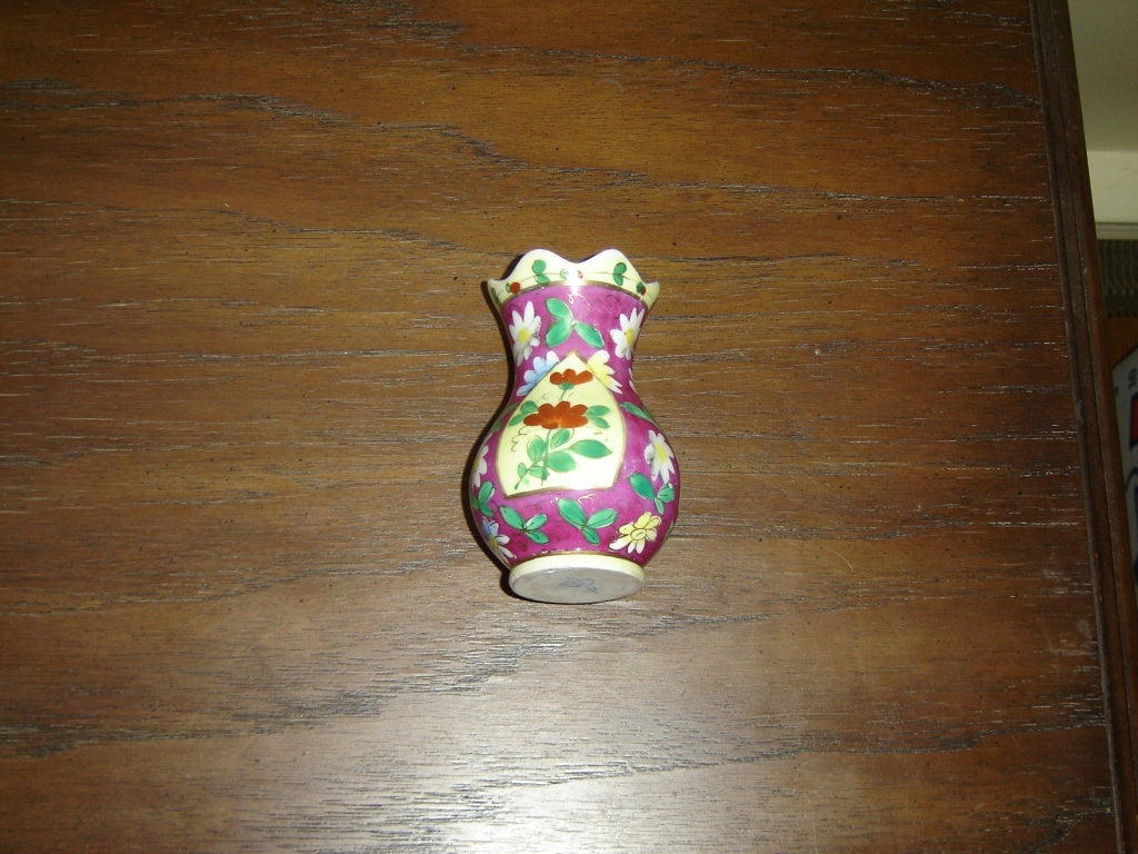 Vintage small purple yellow cameo floral vase VGU