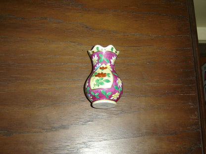 Vintage small purple yellow cameo floral vase VGU