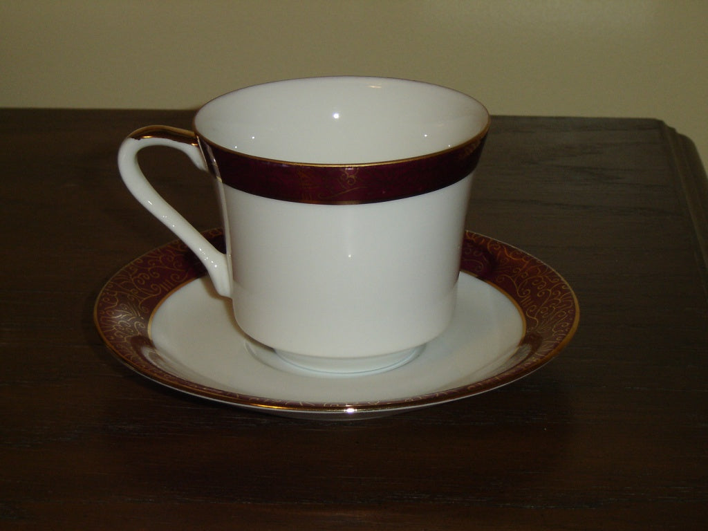 Giftcraft 40th Anniversary gold burgundy cup and saucer mint condition