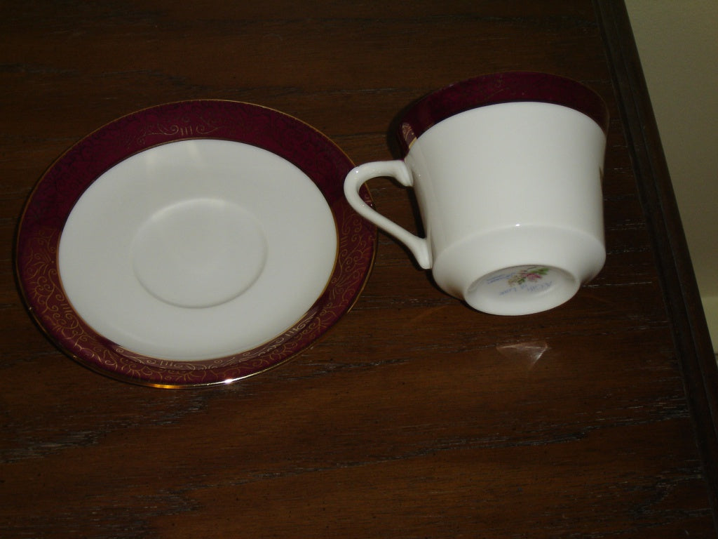 Giftcraft 40th Anniversary gold burgundy cup and saucer mint condition