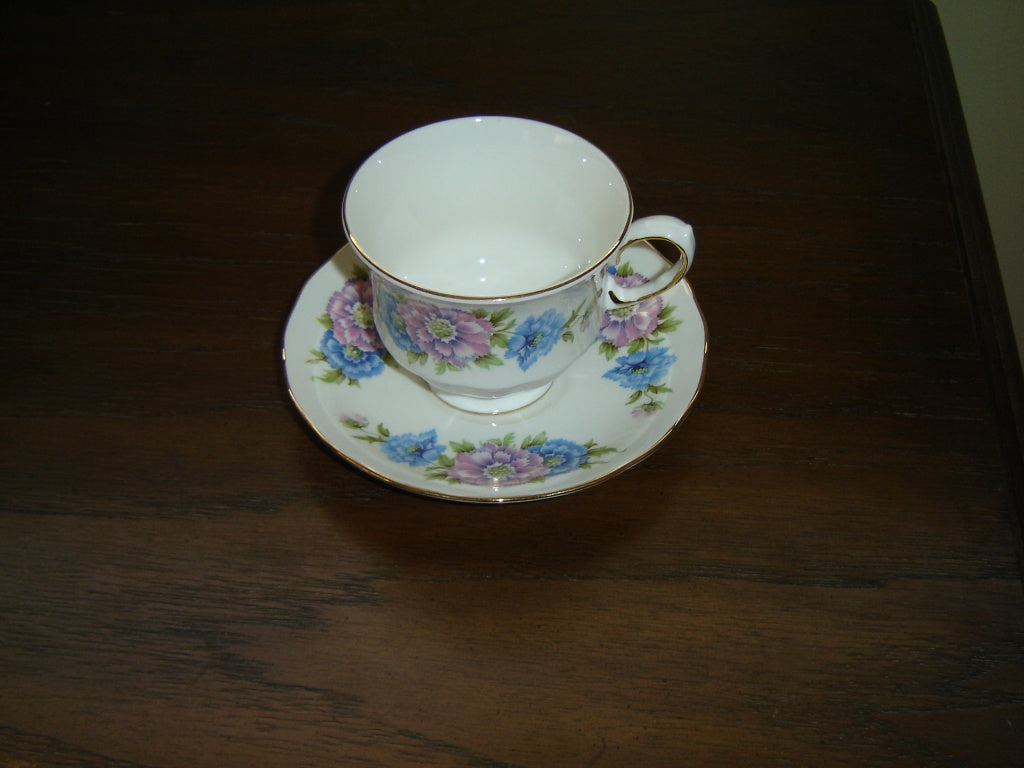 Queen Anne 8543 pink blue flowers cup and saucer mint condition - Items Tried And True