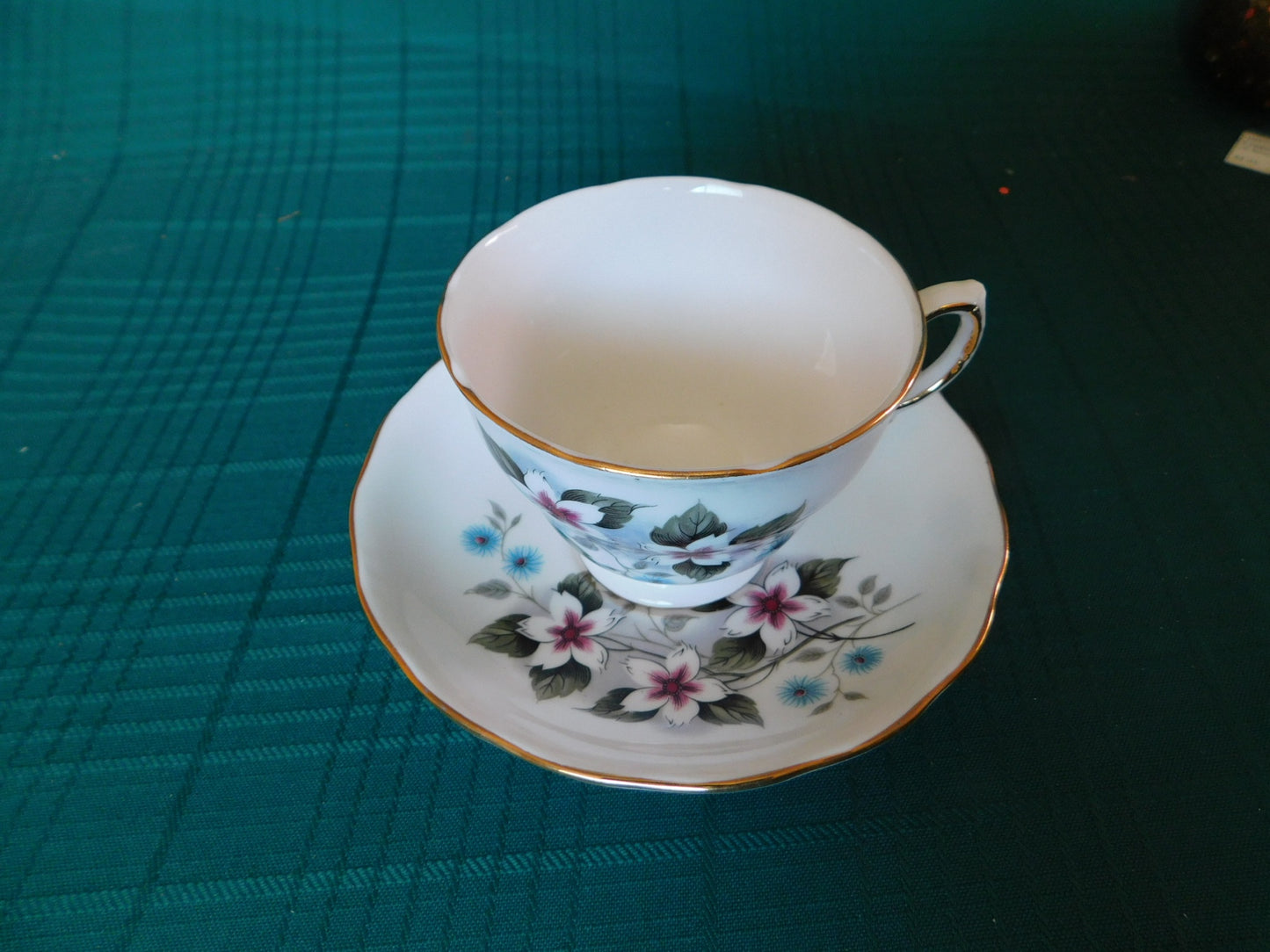 Royal Vale 8172 footed cup and saucer near mint condition