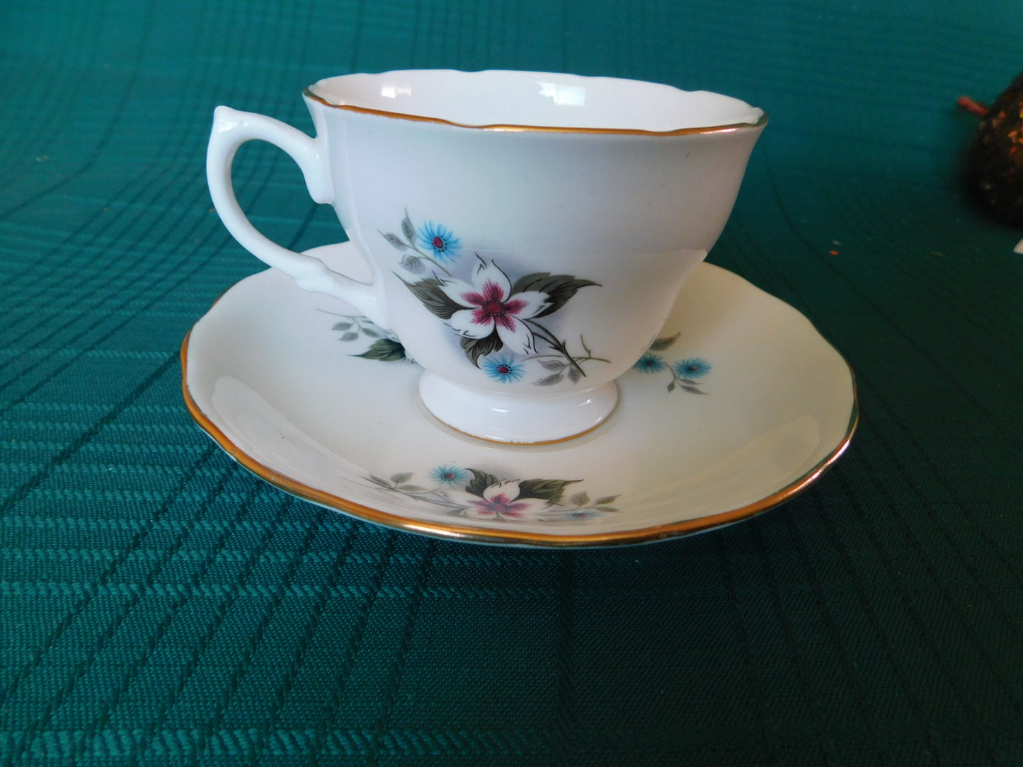 Royal Vale 8172 footed cup and saucer near mint condition