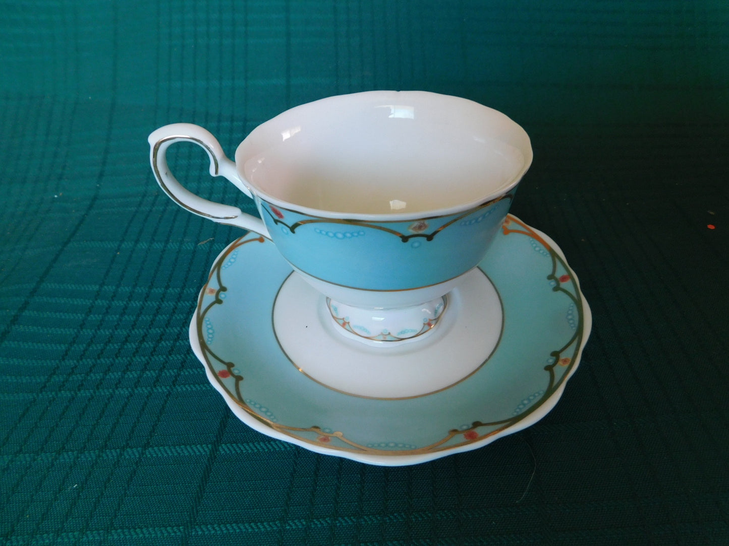 Avon Canada 2007-2008 blue band cameo girl cup and saucer