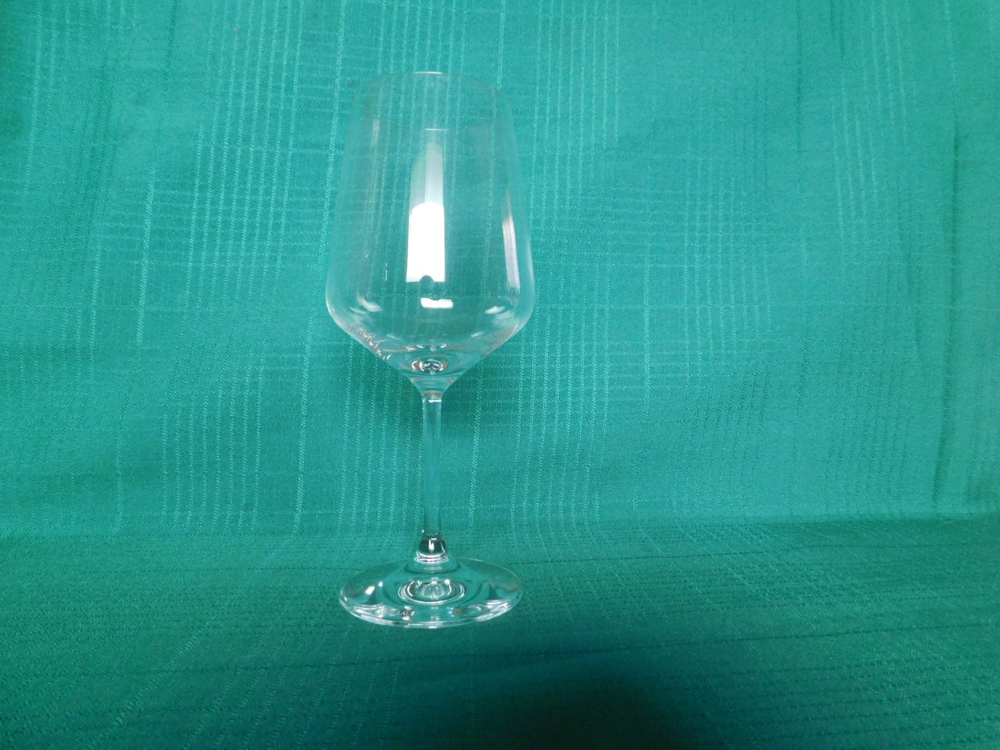 Spiegelau crystal Bordeaux wine clear plain stemware glass near mint condition