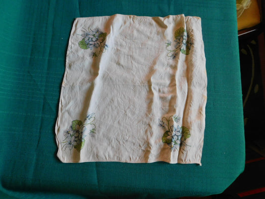 Vintage 10x10 floral design fabric handkerchief or doily VGU