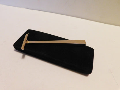 Brand new 24 kt gold plated Schick Razor handle with original case