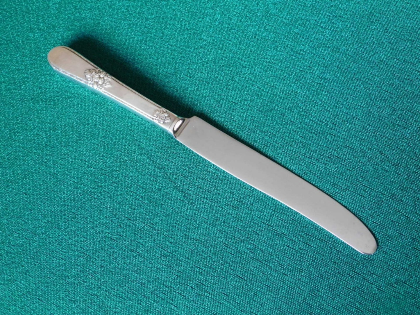 1847 Rogers Bros. Adoration (1930) New French Hollow knife VGU