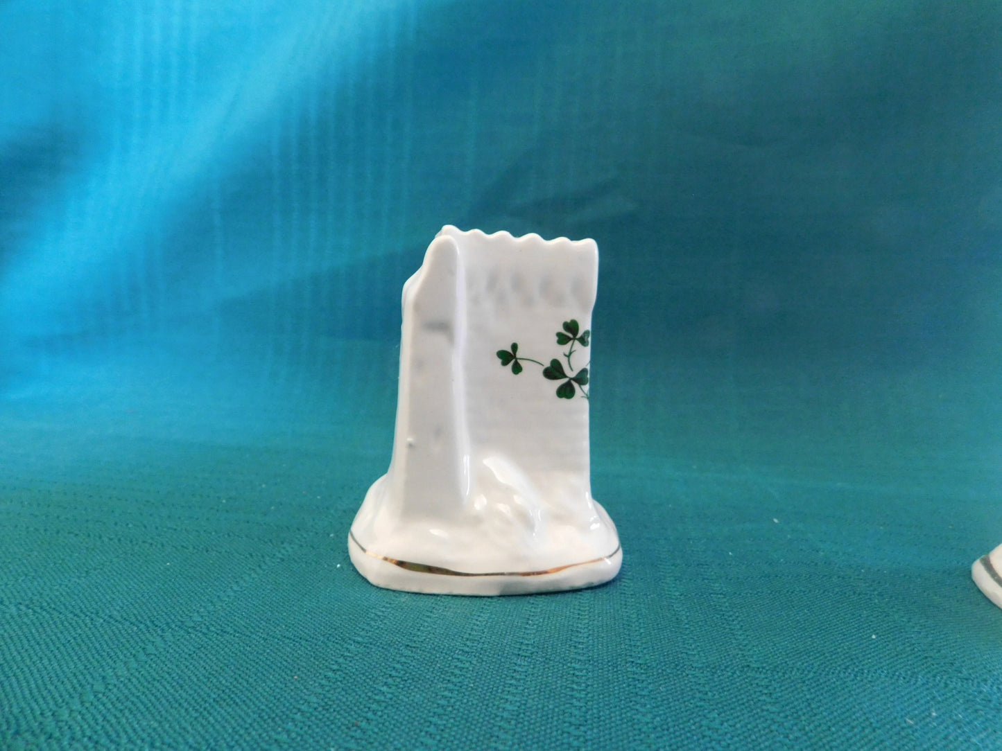 Carrigaline Shamrock figural salt and pepper set near mint condition