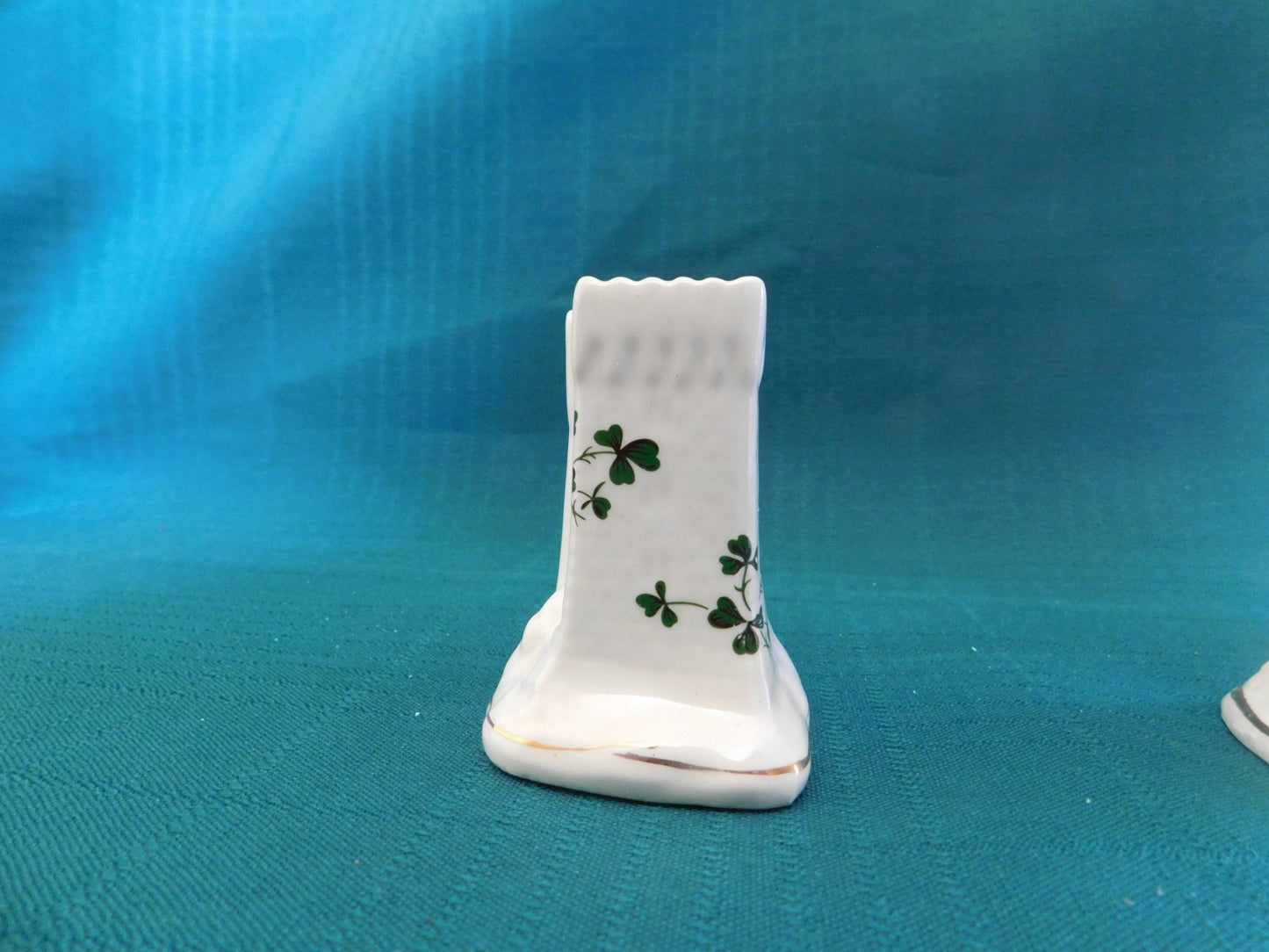 Carrigaline Shamrock figural salt and pepper set near mint condition