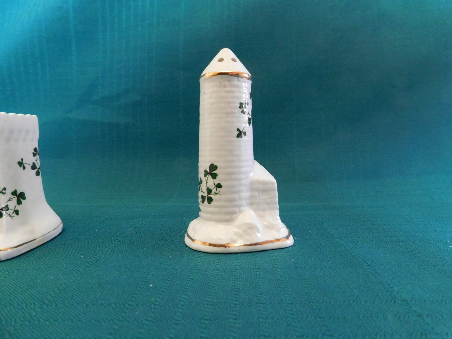 Carrigaline Shamrock figural salt and pepper set near mint condition