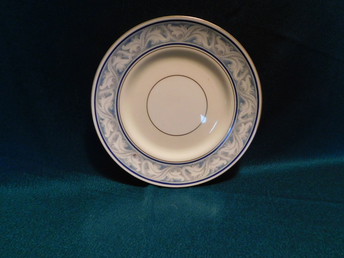 Royal Doulton The Tewkesbury H4793 (1940) salad plate VGU