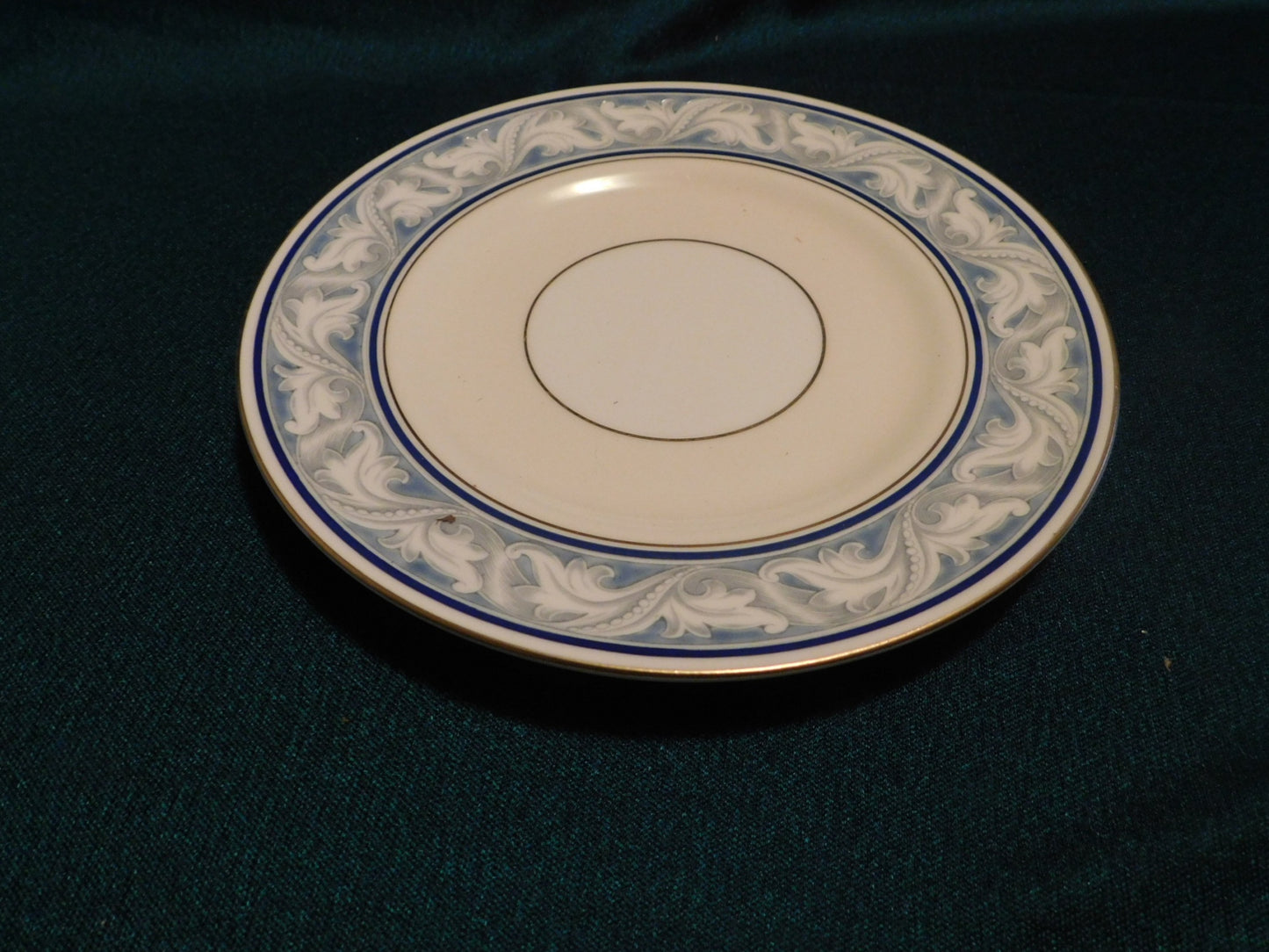 Royal Doulton The Tewkesbury H4793 (1940) salad plate VGU